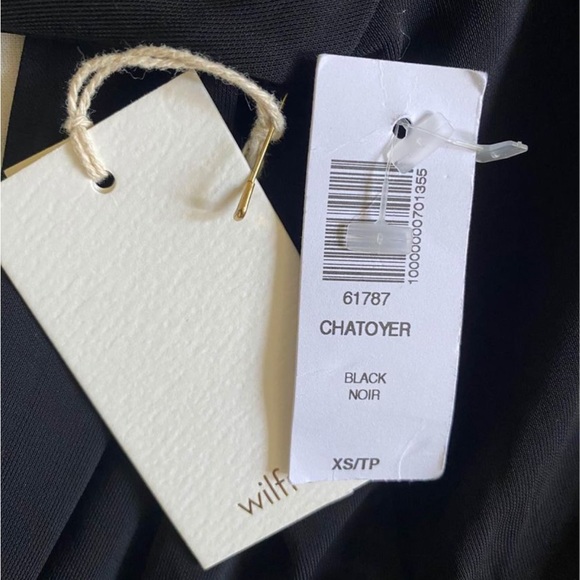 BNWT Aritzia Wilfred black “chatoyer” backless long sleeve top - Picture 4 of 4